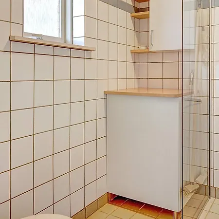 4 Person In * Gudhjem