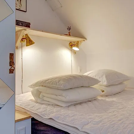 아파트 4 Person In Gudhjem-by Traum